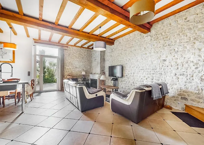 Casa vacanze Amazing In With Sauna Rubercy